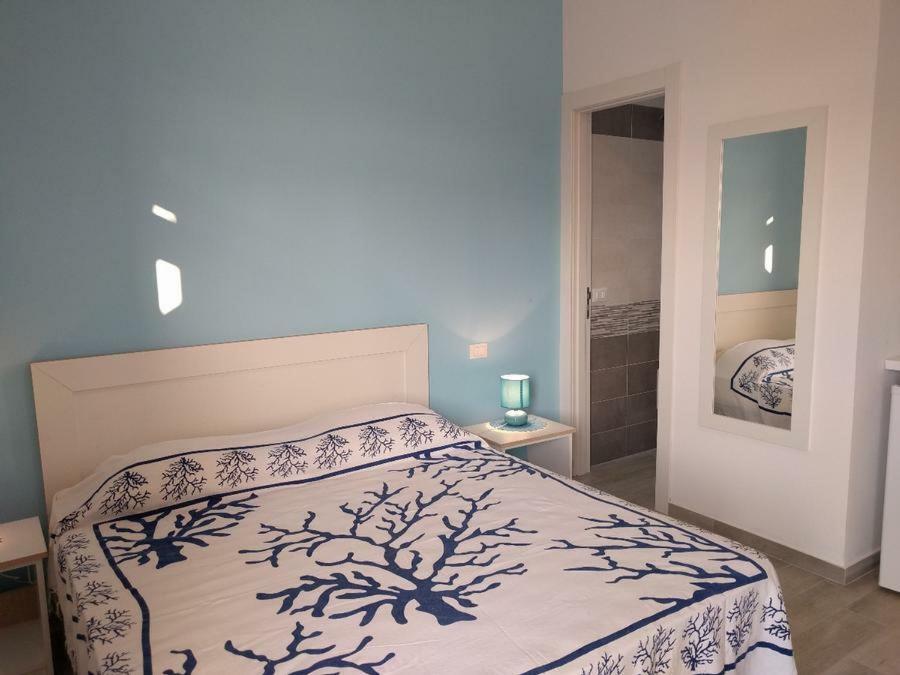 La Bussola Hotel Porto Cesareo Kültér fotó